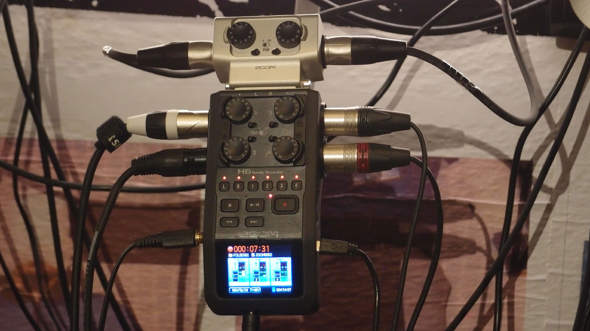 2024-03-05 abspielen Ame Zek's 'Unfinished sense of time' 2 (Tape Mix und Tape Echo Mix 2) (Tape 9)